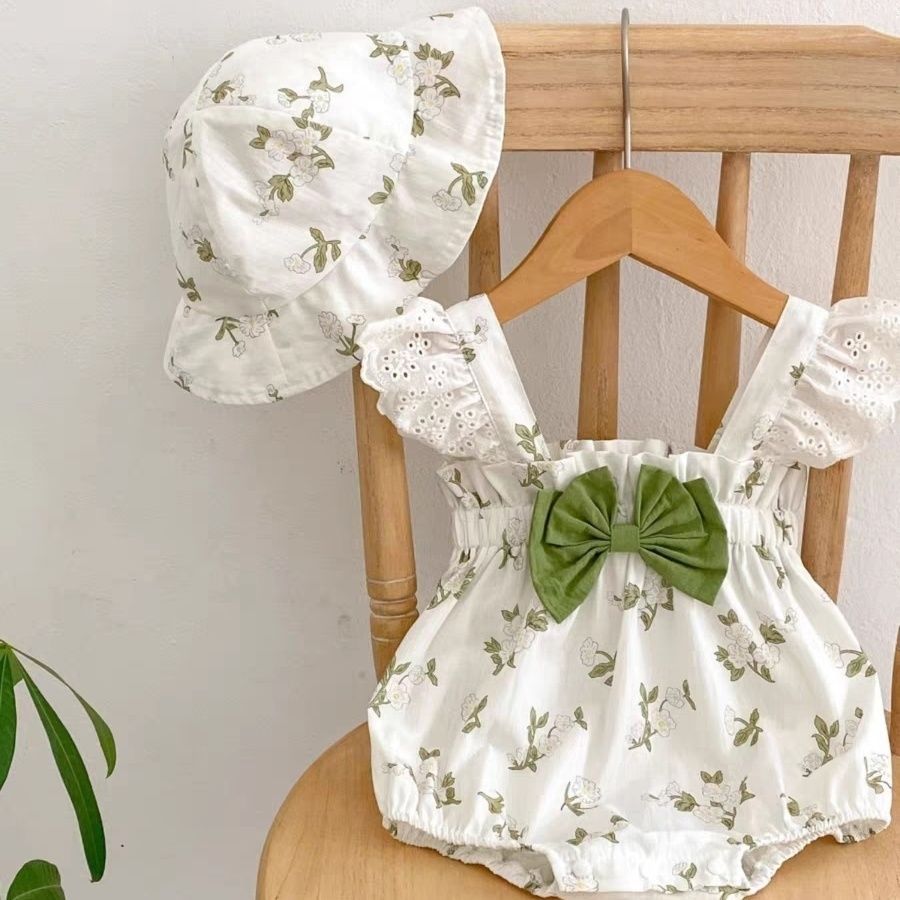 2-Piece Garden Floral Baby Romper Set with Matching Hat